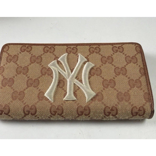 GUCCI × NY New York Yankees Gucci Shima Beige Long Wallet Round Zip