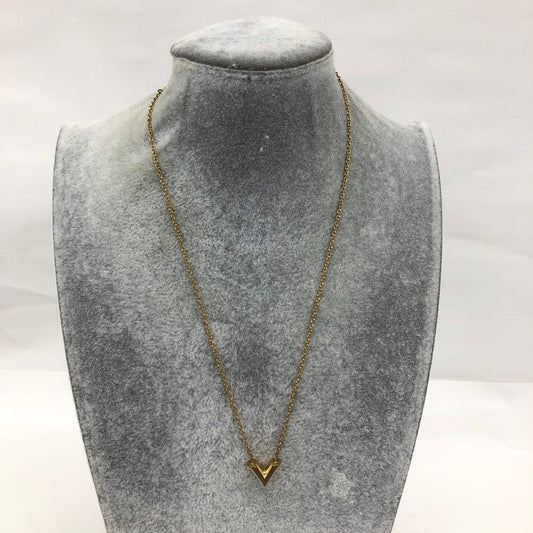 LOUIS VUITTON Essential V Necklace M61083 19in