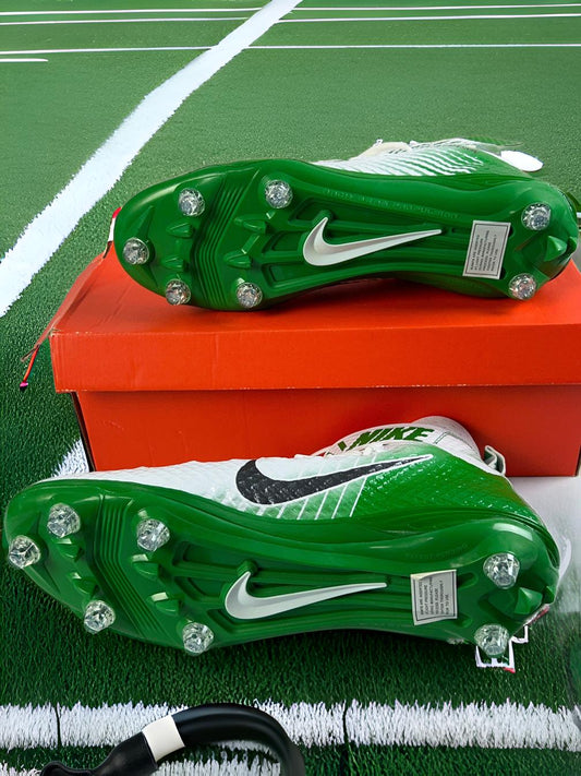 Nike Oregon Ducks PE PROMO Lunarbeast Elite D SZ 14 Football Cleats w/Gloves