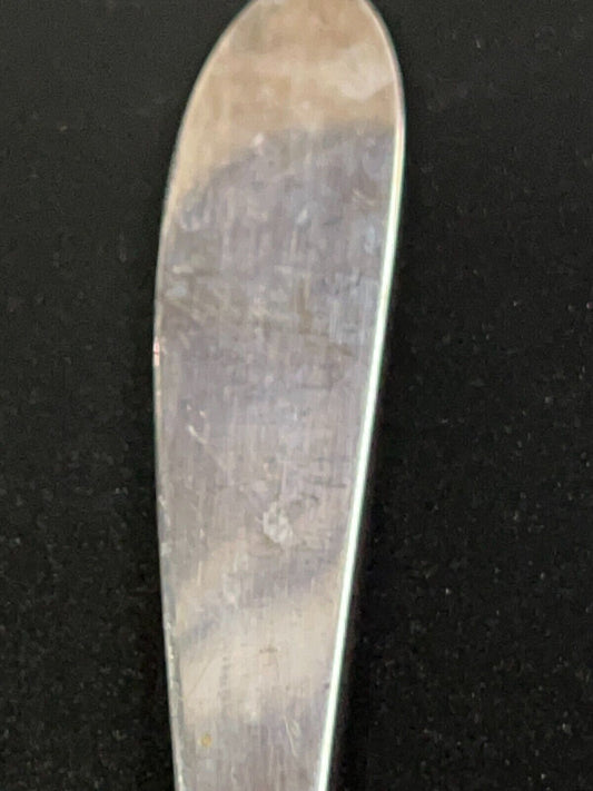 Vintage ROGERS BRO “IS” Butter Knife Floral Pattern Silver Plate