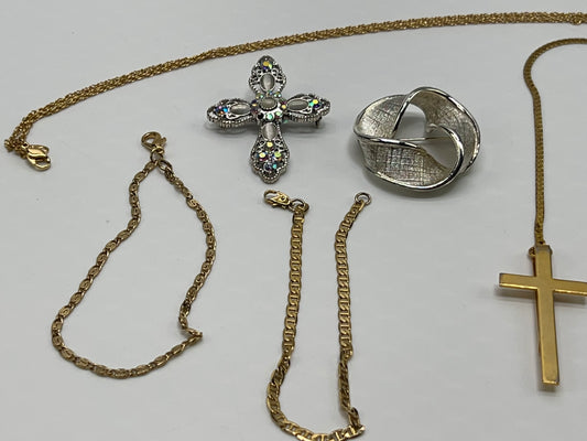 Fashion Jewelry Lot Necklaces Bracelet & Brooch