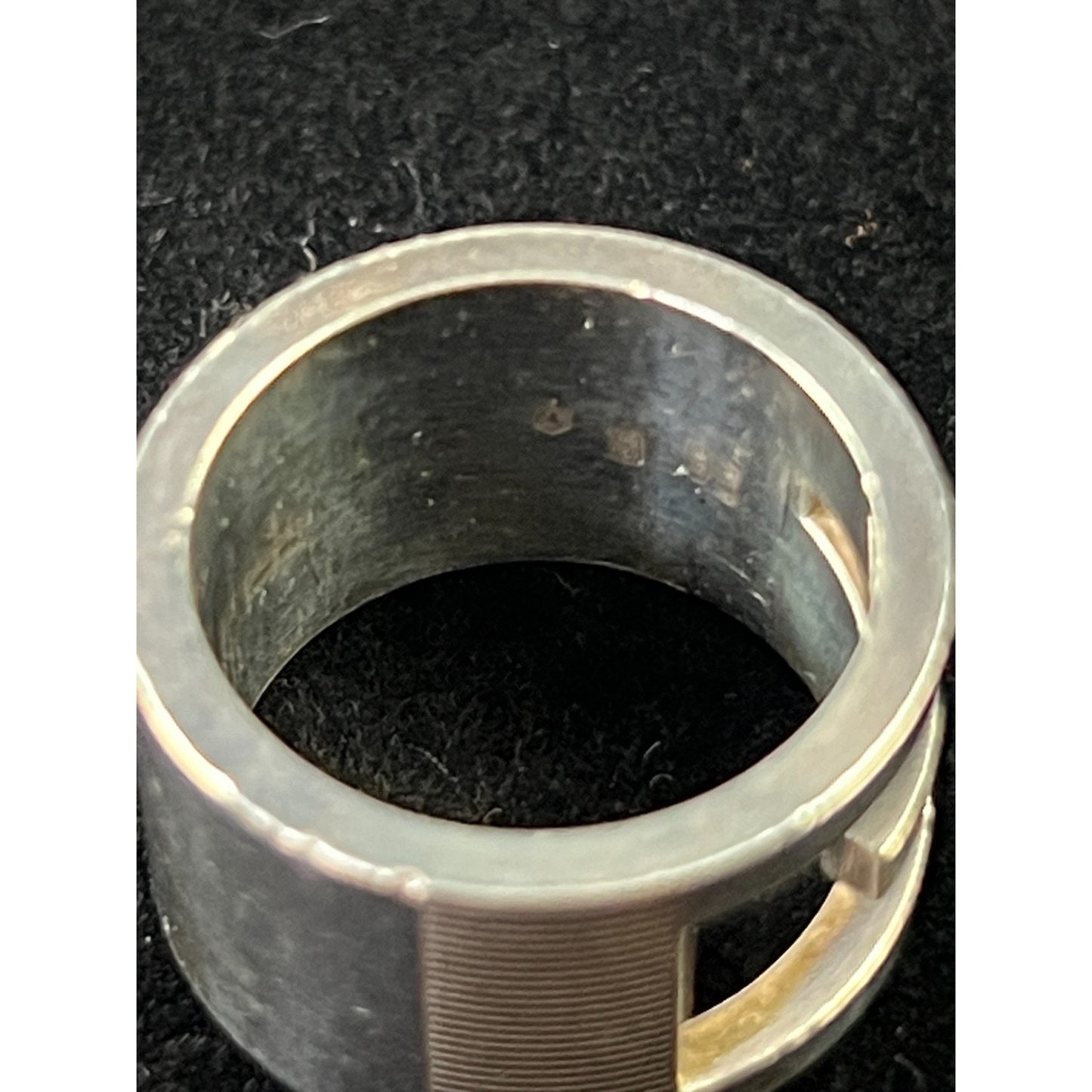 Gucci 12 Silver G-Ring 30.07g Cutout Style