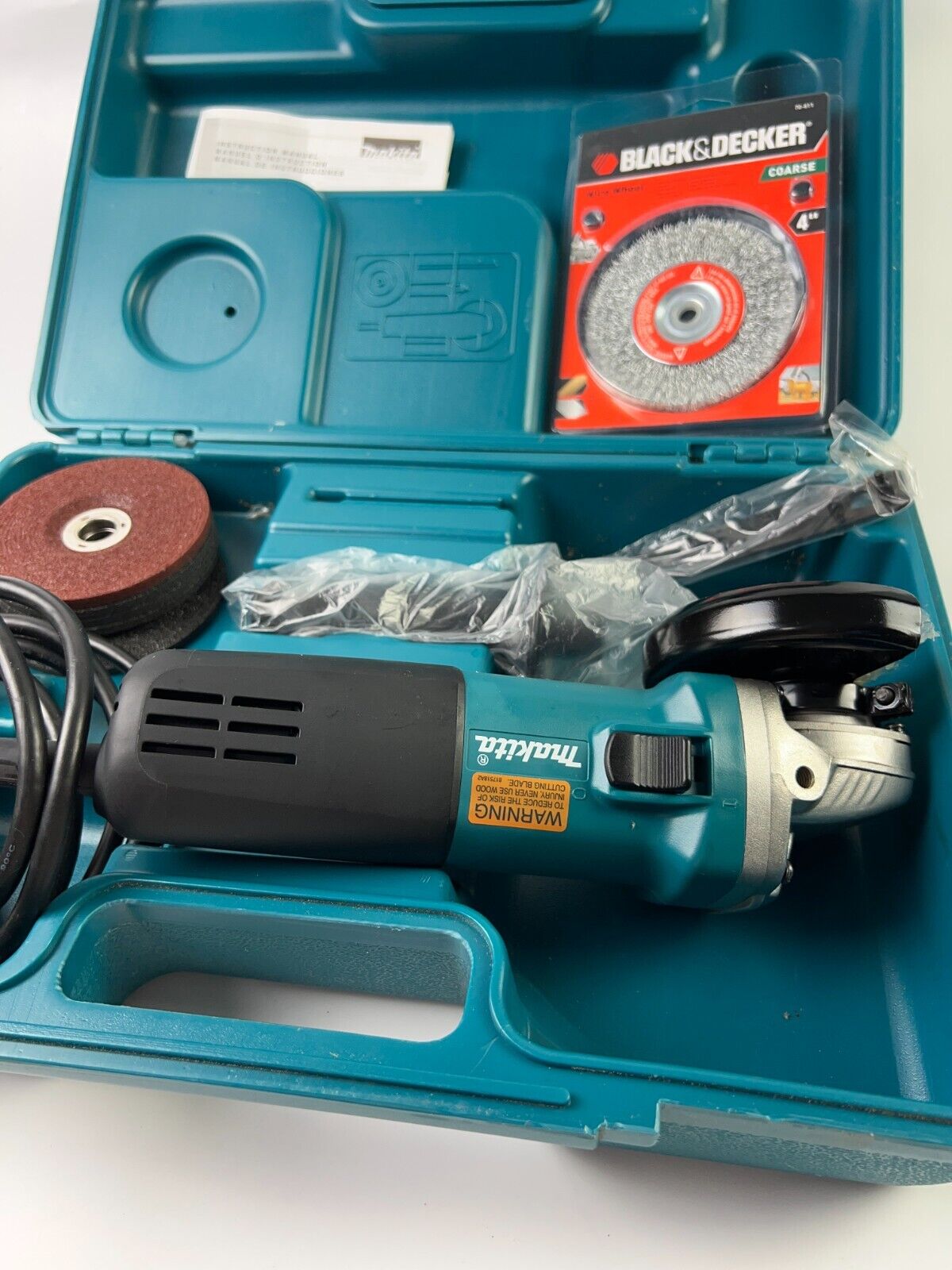 Makita 9553NBKX 4" Angle Grinder w Hard Case & Extras