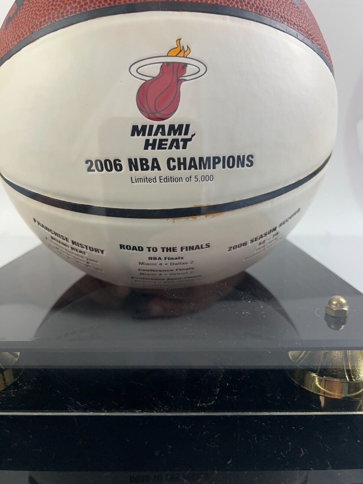 Miami Heat 2006 NBA Championship  Basketball / Limited / 1 of 5,000