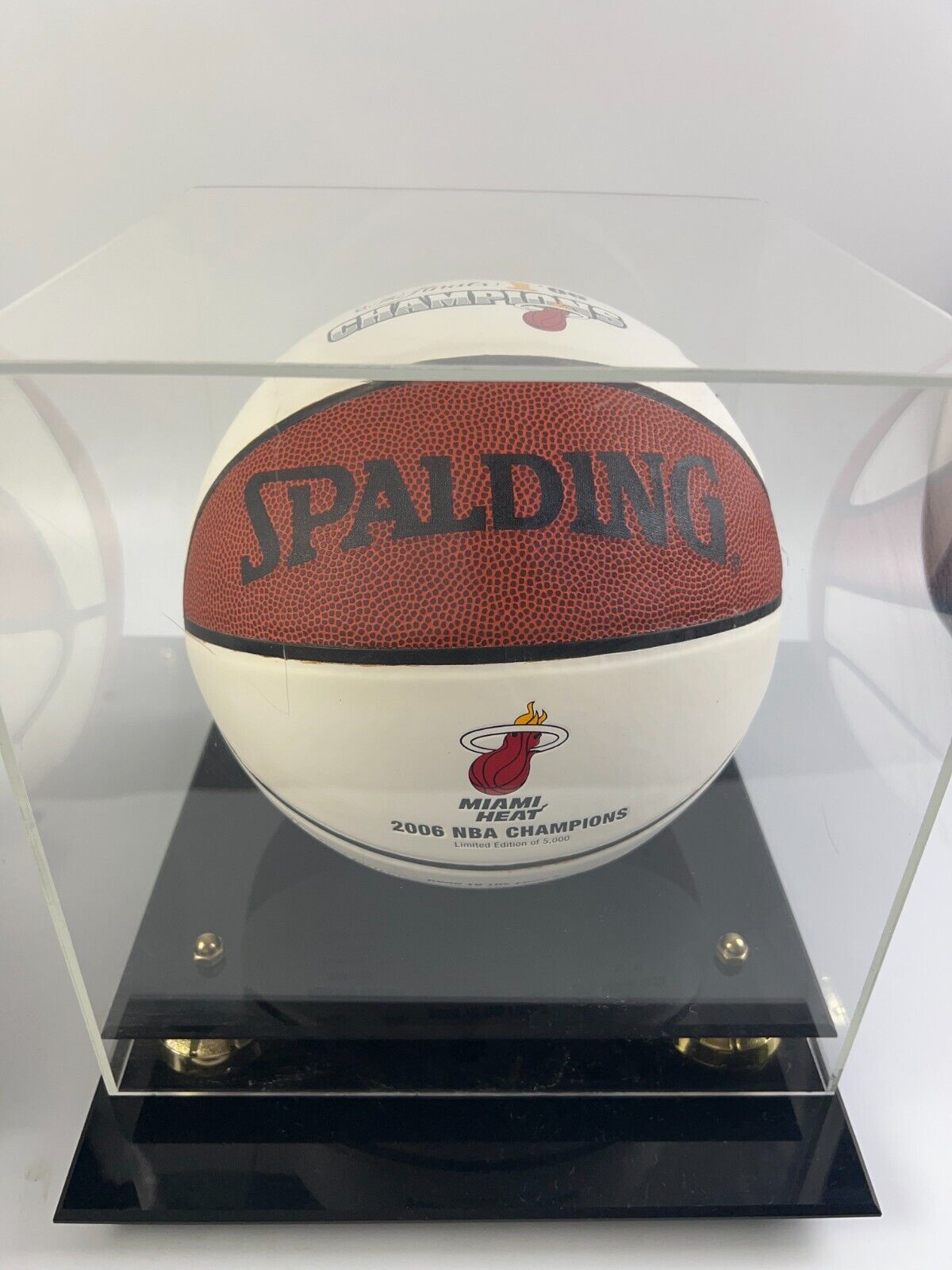 Miami Heat 2006 NBA Championship  Basketball / Limited / 1 of 5,000