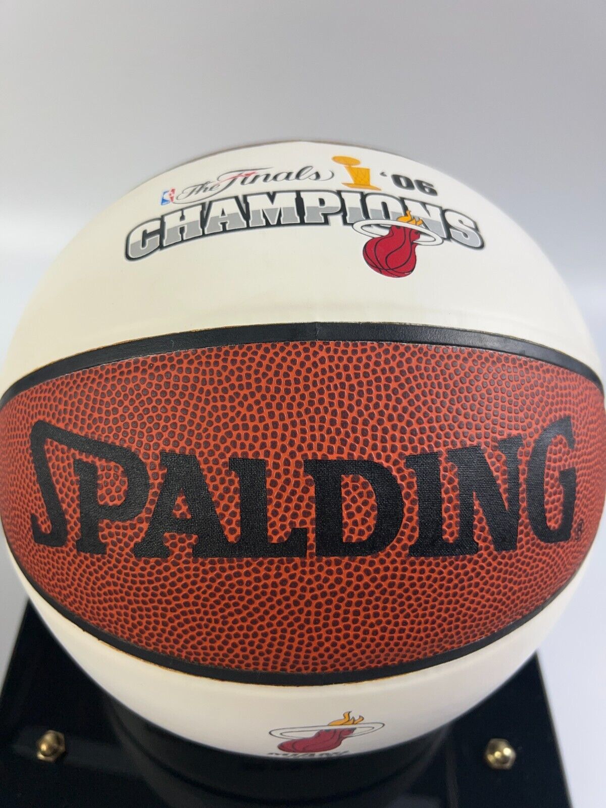 Miami Heat 2006 NBA Championship  Basketball / Limited / 1 of 5,000