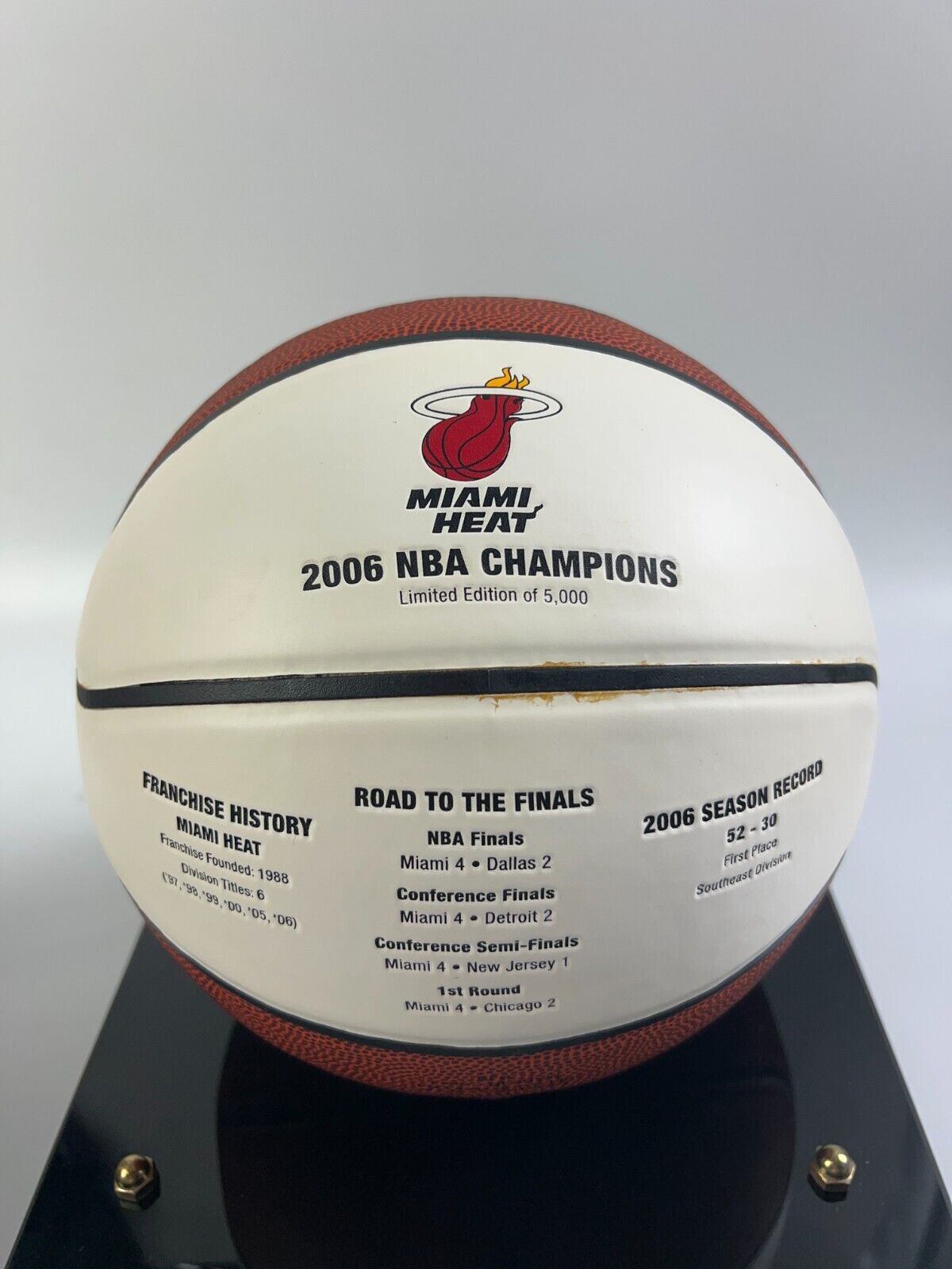 Miami Heat 2006 NBA Championship  Basketball / Limited / 1 of 5,000