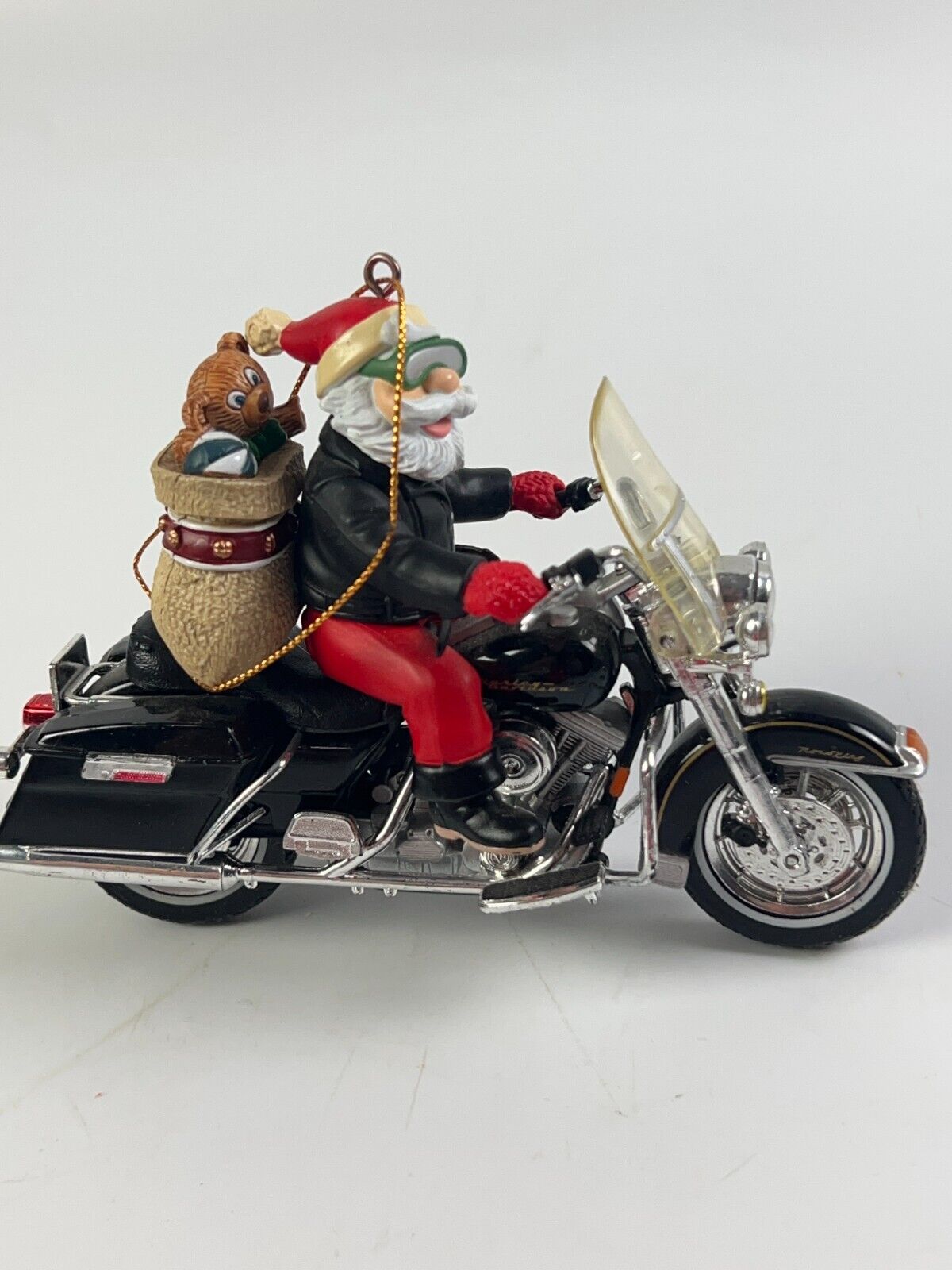 HARLEY-DAVIDSON ORNAMENT COLLECTION, 5 Bikers 1 Harley Santa Ball