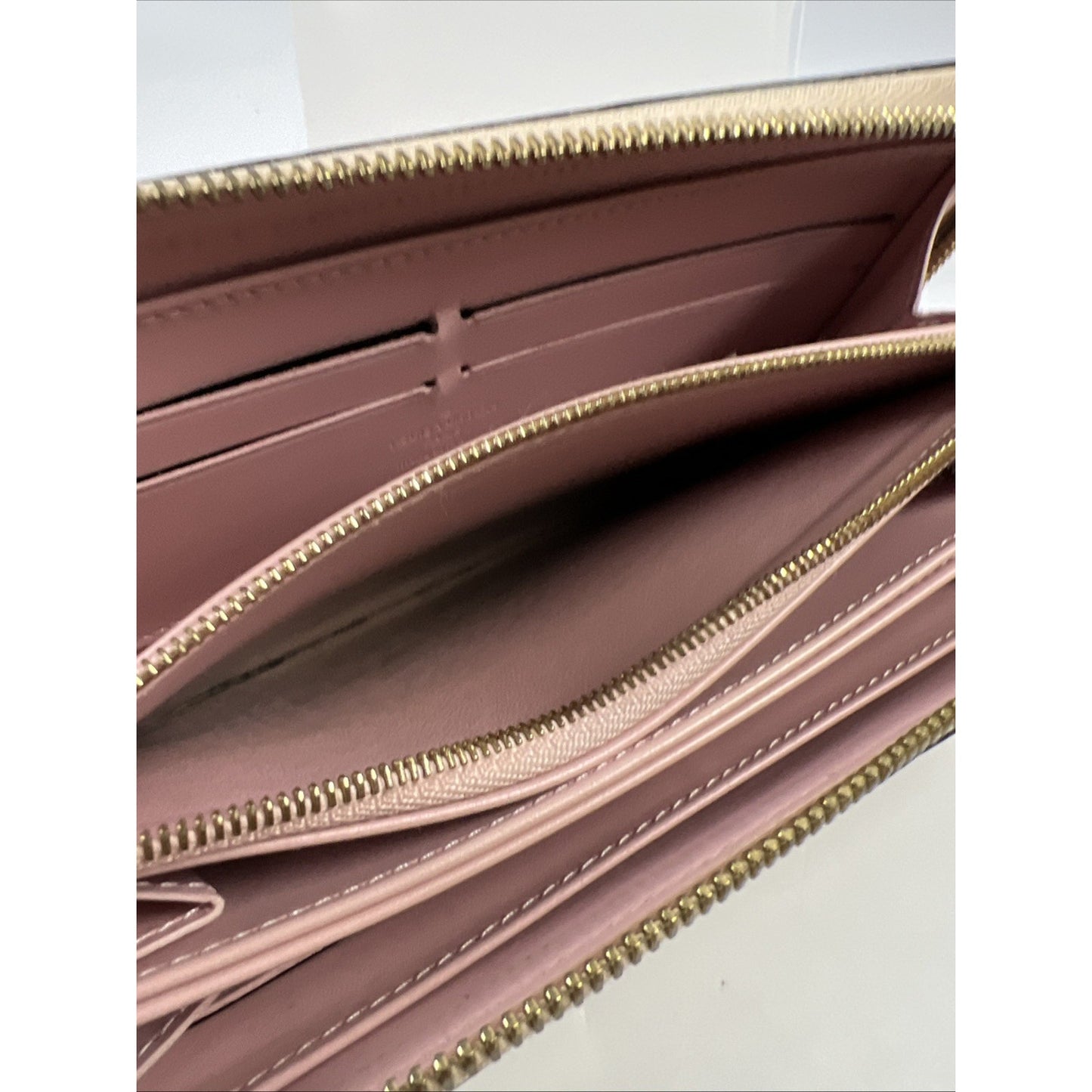 Louis Vuitton Vernis Rayeur Zippy Wallet 7.6 inch ladies