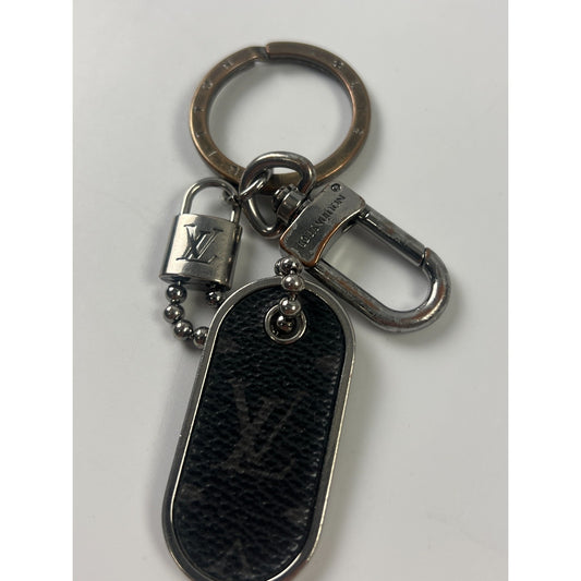 Louis Vuitton Authentic Key Ring/Charm Porte Cle Tab Monogram Eclipse M63618