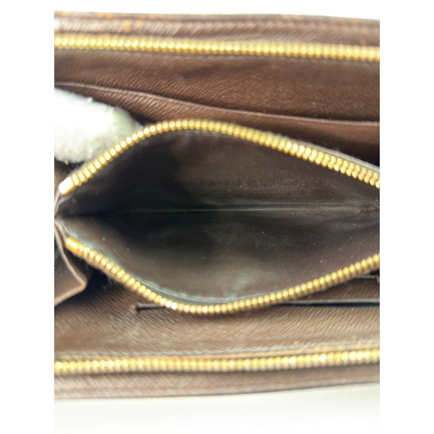 Louis Vuitton Damier Ebene Zippy Wallet