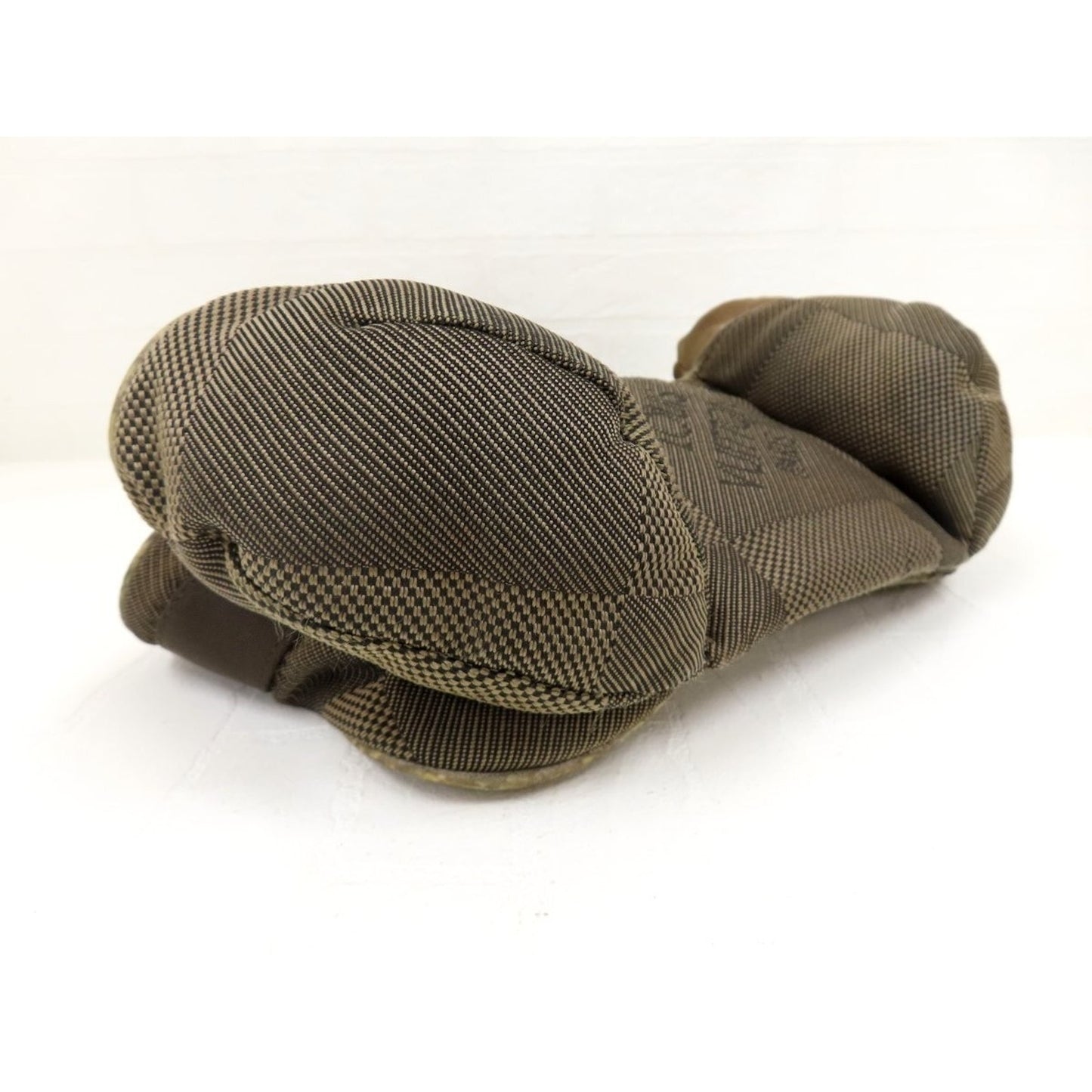 LOUIS VUITTON M93211 Damier Geant Ceinture Jogging Belt bag with 2 bottles