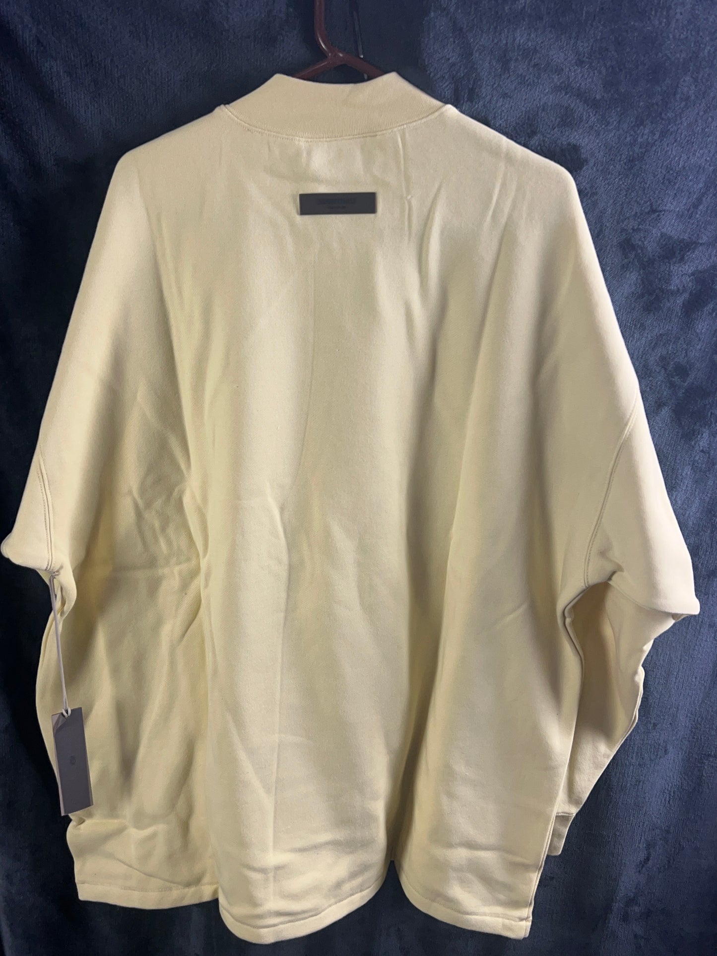 Essentials Fear of God Long Sleeve Crew Neck Sweater Size XL Canary Yellow NWT
