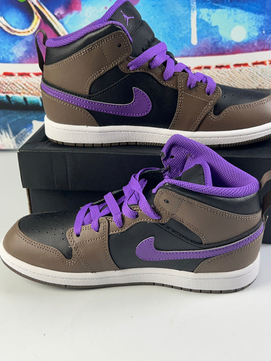 Air Jordan 1 Mid Shoes "Purple Mocha" Palomino Wild Berry DQ8424 215 Boys 3Y