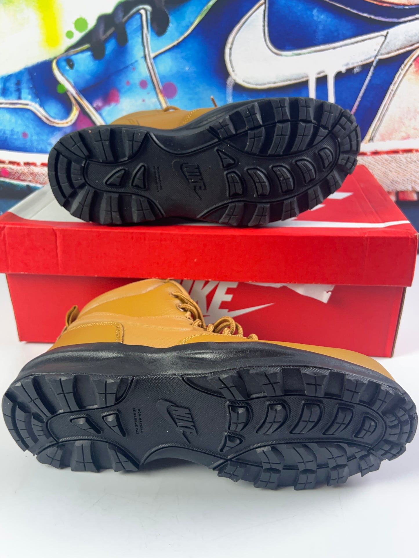 Nike Manoa LTR (GS) Wheat/Black BQ5372 700 Size 6Y NEW
