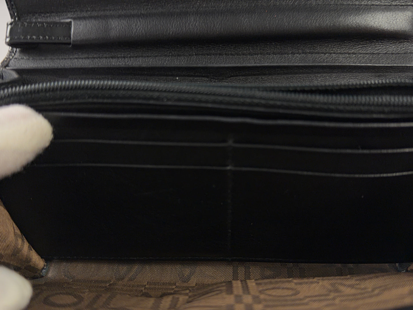 Salvatore Ferragamo Leather Long Wallet Blk