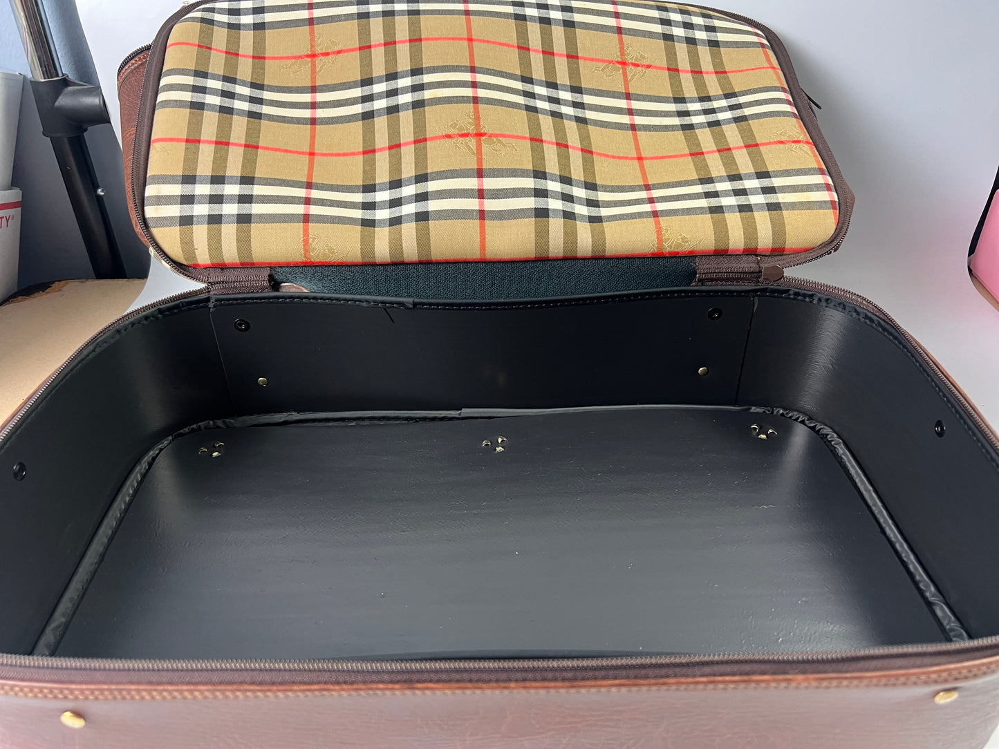 Burberry Golf Duffle/Suitcase/ Nova Check Pattern Weekend Bag