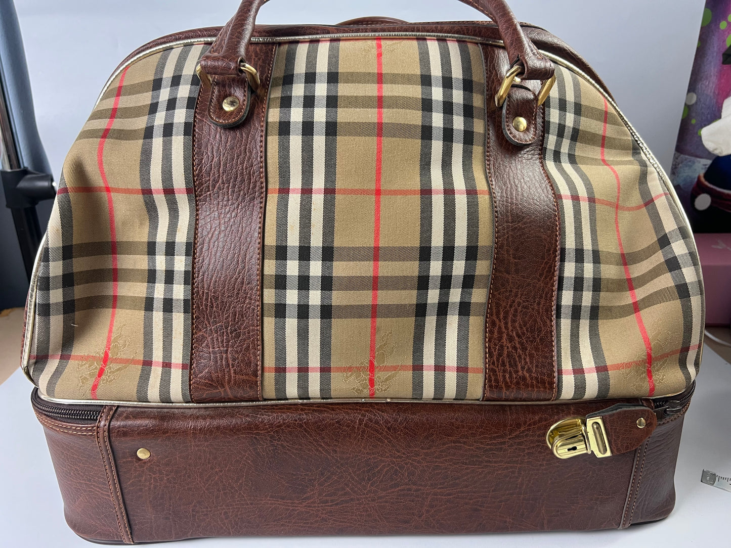 Burberry Golf Duffle/Suitcase/ Nova Check Pattern Weekend Bag