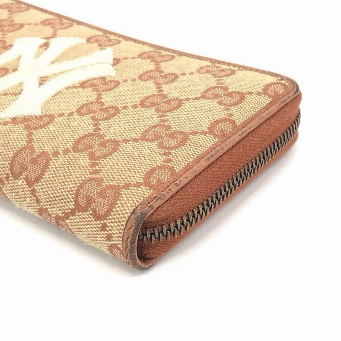 GUCCI × NY New York Yankees Gucci Shima Beige Long Wallet Round Zip