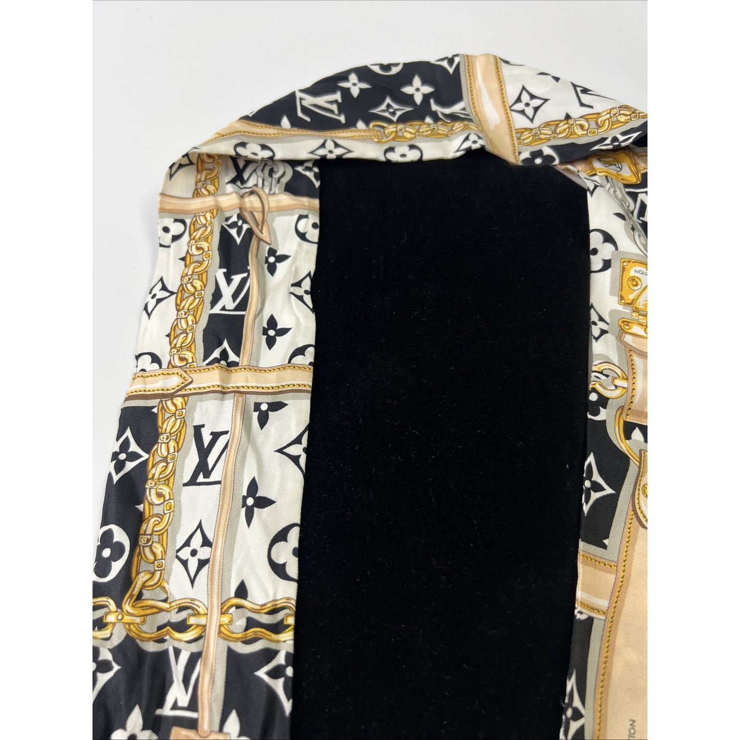 Louis Vuitton Bando Monogram LV Logo Ribbon Scarf