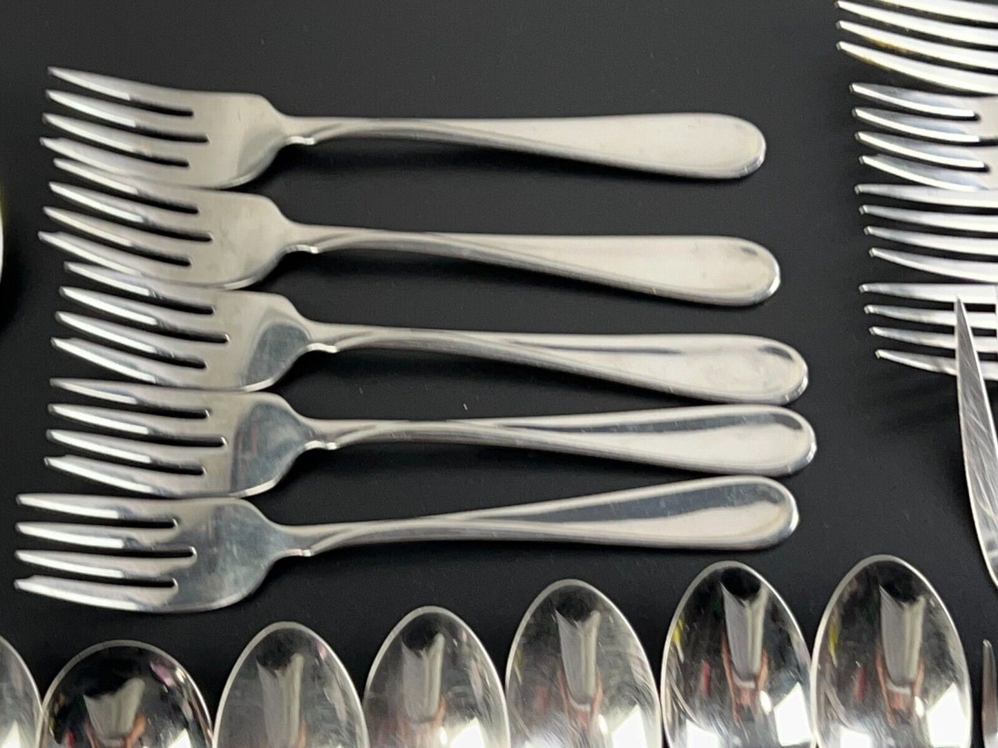 Oneida Distinction Deluxe Stainless HH Mixed Lot of 24 Spoons, Teaspoons, Forks - Flatware Set