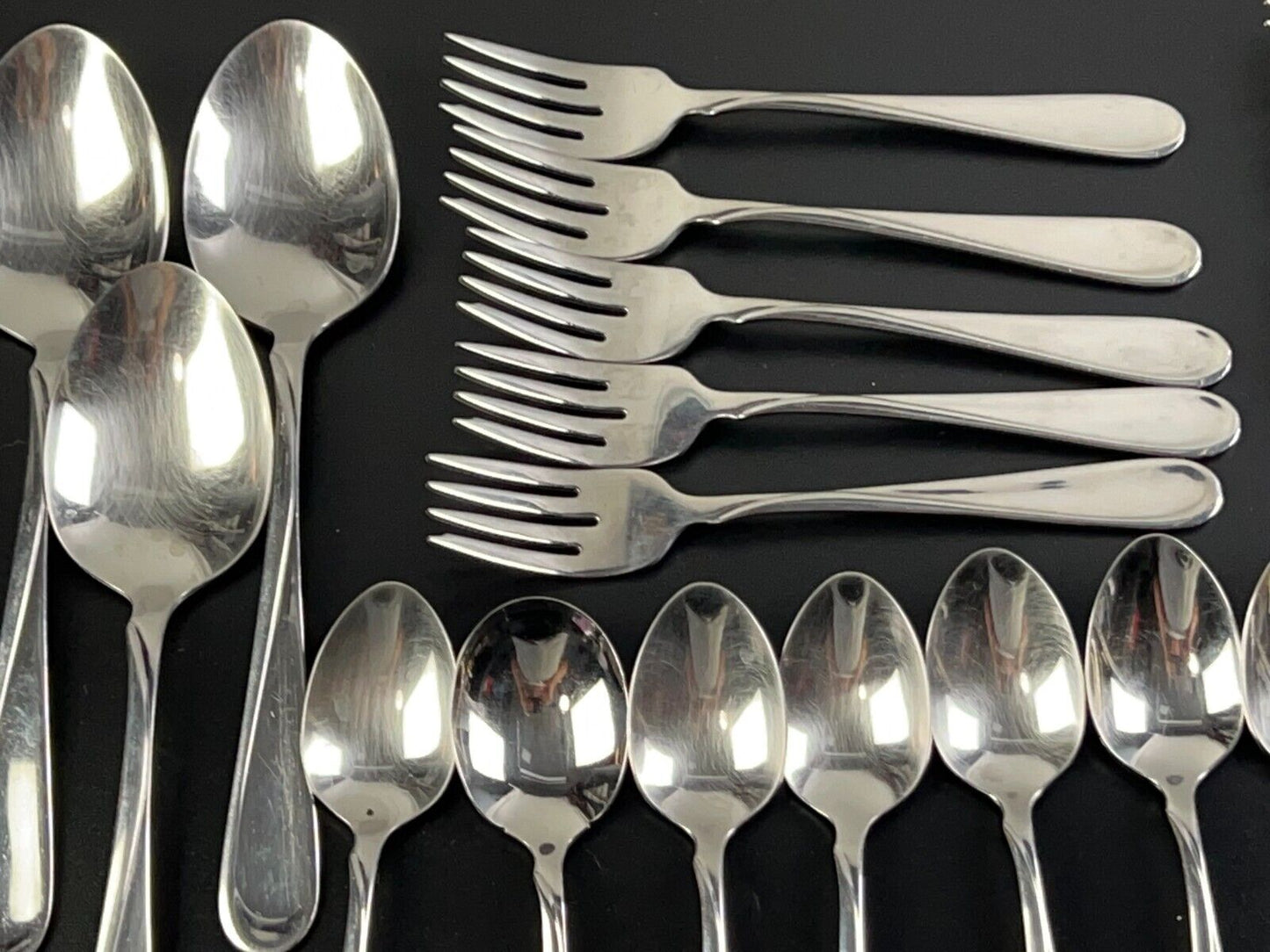 Oneida Distinction Deluxe Stainless HH Mixed Lot of 24 Spoons, Teaspoons, Forks - Flatware Set