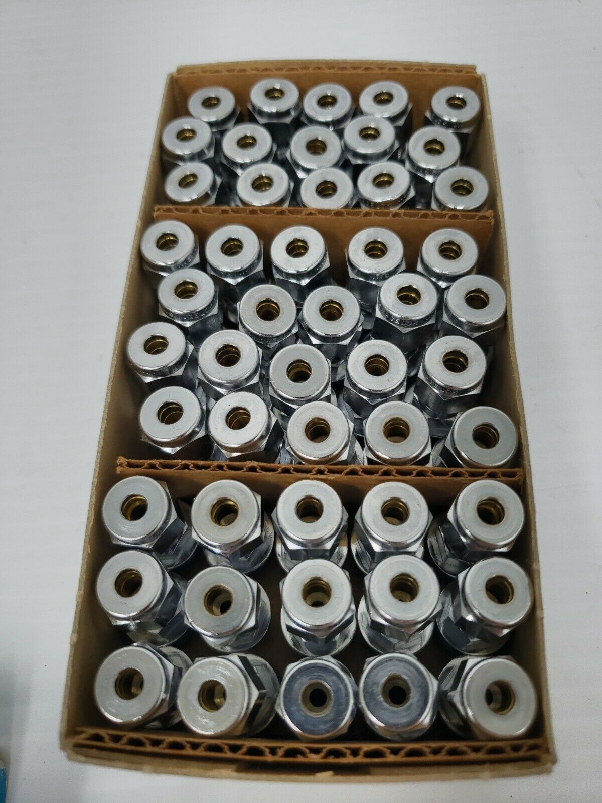 Swagelok Tube Fittings B-300-1-0050 AL 50 count.