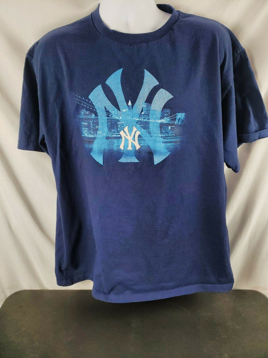 NEW YORK YANKEES MLB X-LARGE TSHIRT