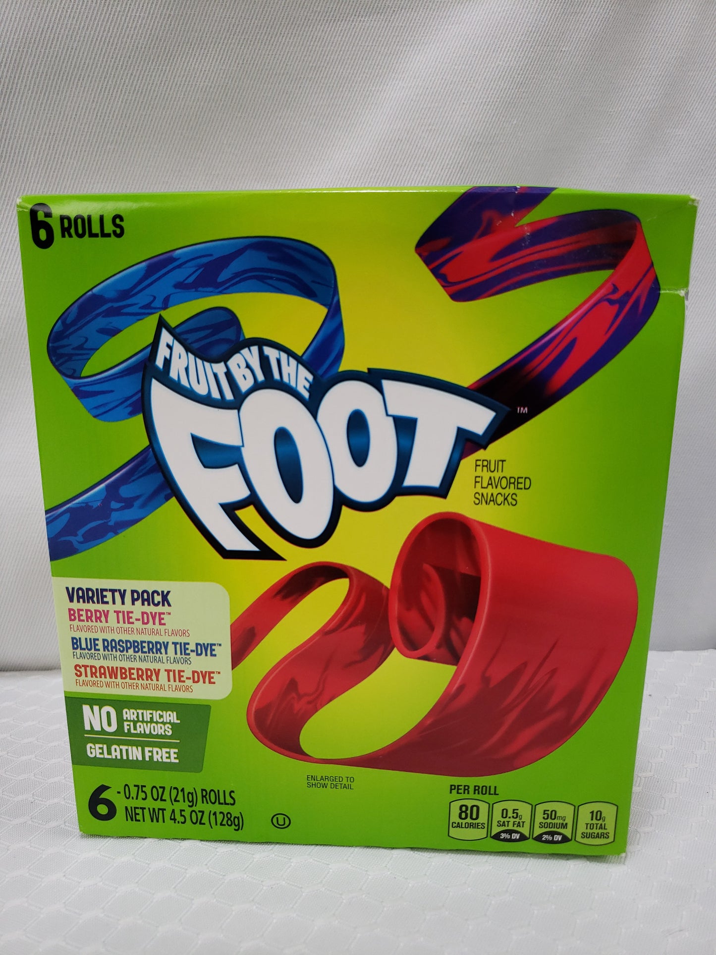 FRUIT BY THE FOOT FRUIT FLAVORED SNACKS 6 ROLLS 4.5 0Z VARIETY PACK